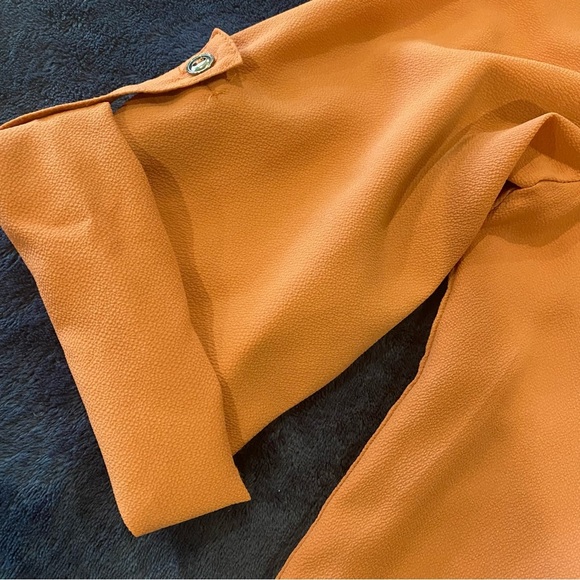 LOVE Culture Women's Split neck Blouse Long Sleeves Peach Size Small - Picture 10 of 13